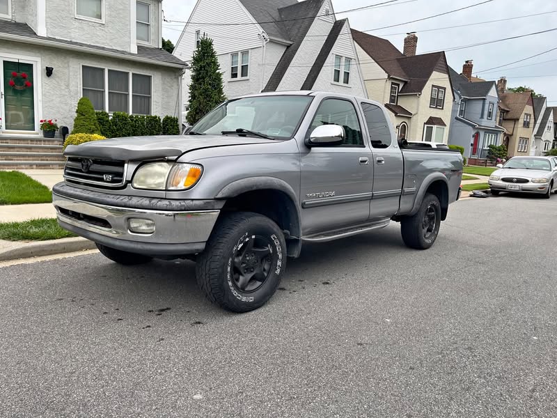 2002 Toyota Tundra - SR5
