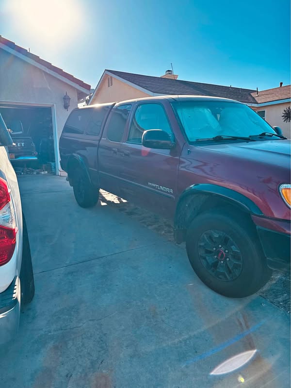 2002 Toyota Tundra Access Cab - Limited 8ft bed 4x4