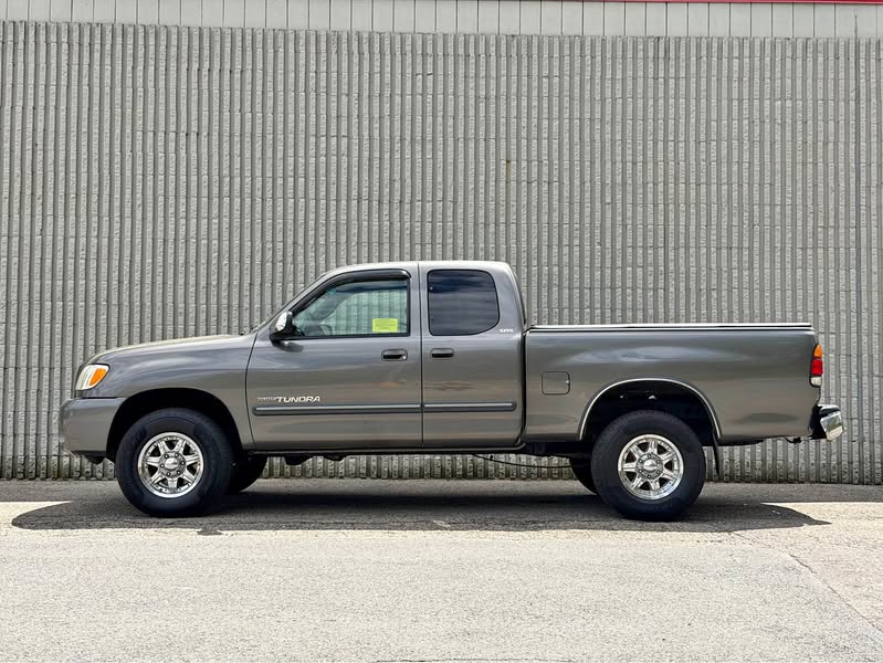 2004 Toyota Tundra - SR5