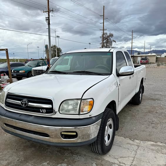 2002 Toyota Tundra - SR5 Pickup 4D 6 1\/2 ft