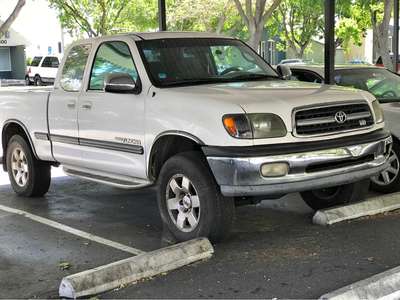 2000 Toyota Tundra - 4WD SR5 Long Bed