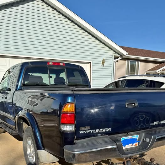 2003 Toyota Tundra - SR5 Pickup 4D 8 ft