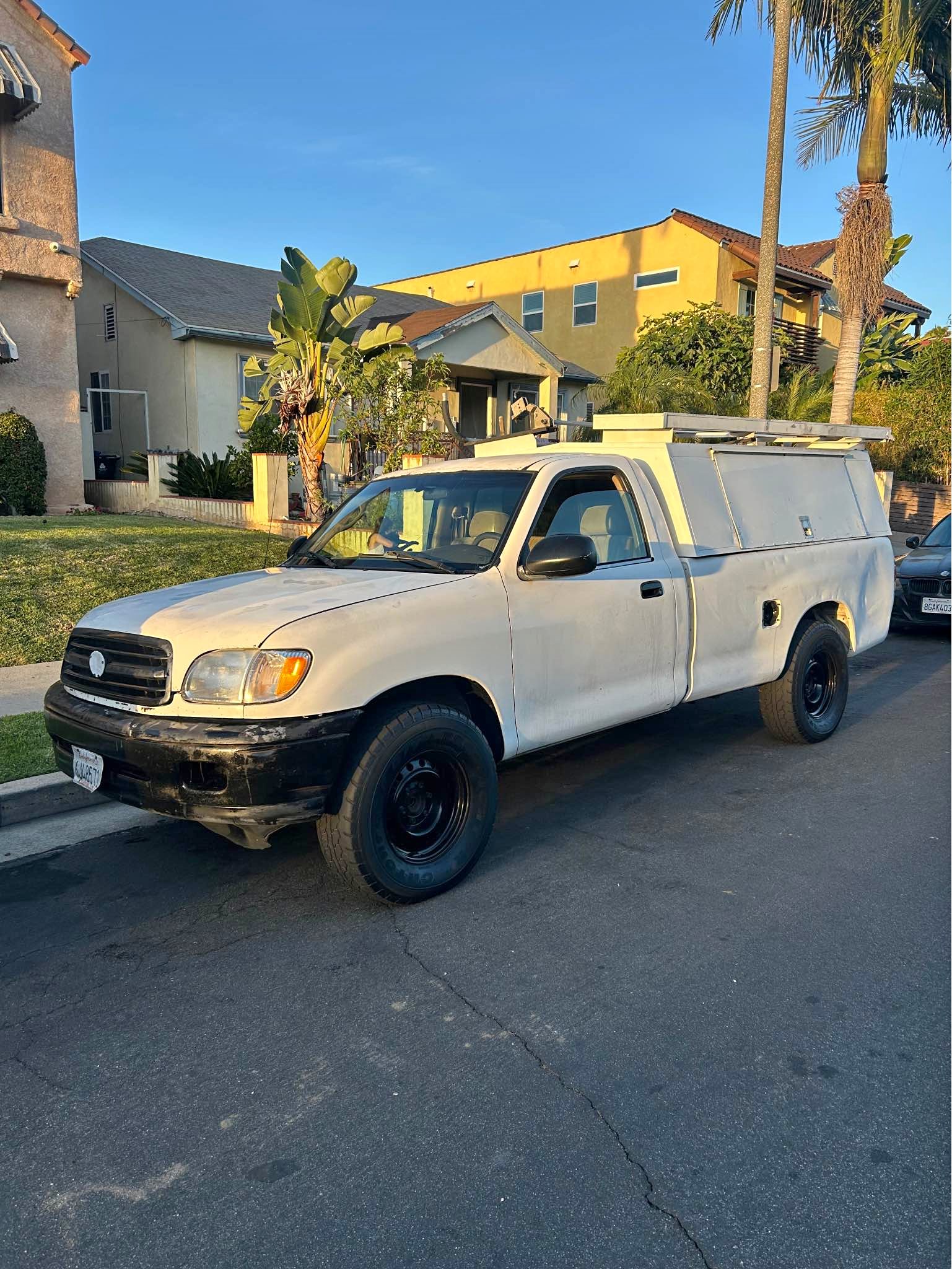 2000 Toyota Tundra Regular Cab - Pickup 2D 8 ft
