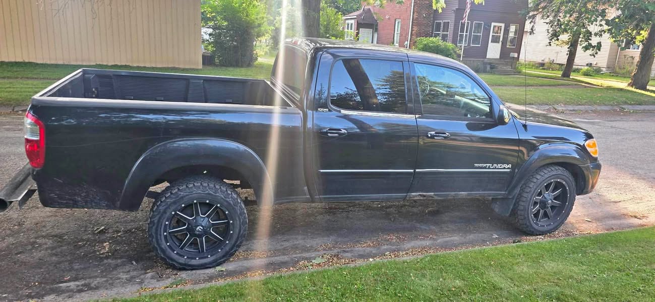 2004 Toyota Tundra Double Cab - SR5 Pickup 4D 6 1\/2 ft