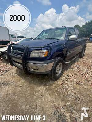 2000 Toyota Tundra - SUV