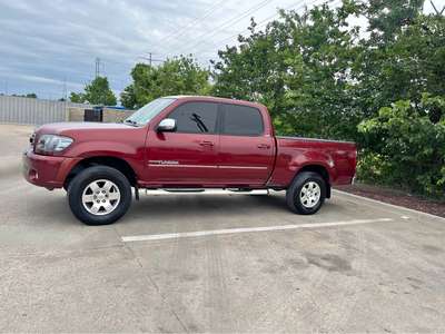 2006 Toyota Tundra - double cab 4 Dor pickup