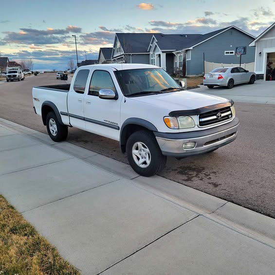 2002 Toyota Tundra - SR5 Pickup 4D 5 1\/2 ft