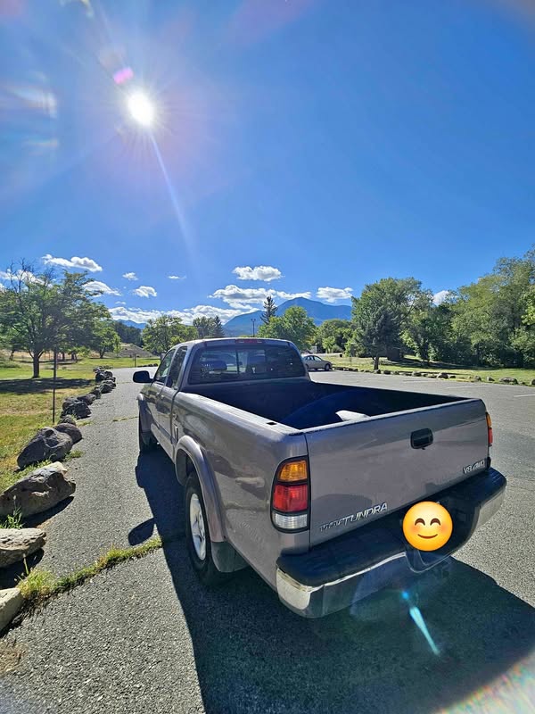 2000 Toyota Tundra - Pickup 4D 6 1\/2 ft