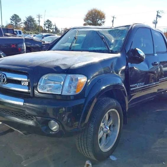2006 Toyota Tundra Only parts are available.