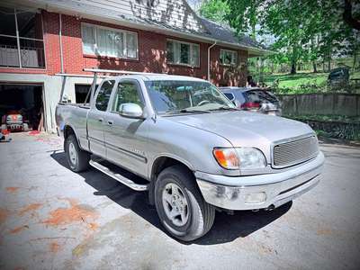 2000 Toyota Tundra - SR5 Pickup 4D 6 1\/2 ft