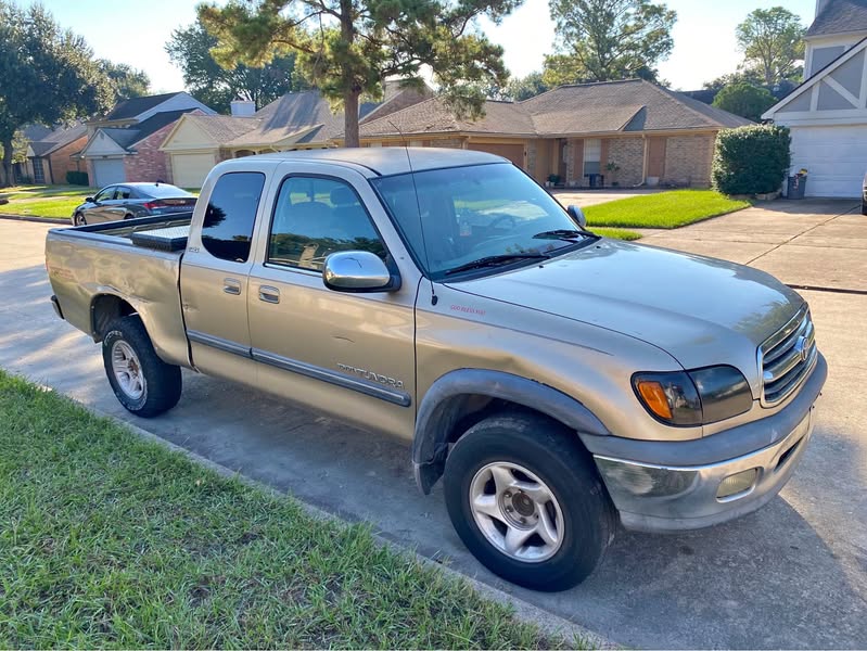 2002 Toyota Tundra - 4WD SR5 Long Bed