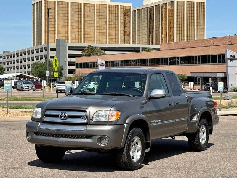 2003 Toyota Tundra SR5 4dr Access Cab  Stepside SB