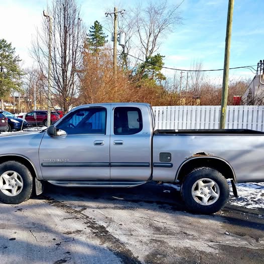 2002 Toyota Tundra - Pickup 4D 6 1\/2 ft