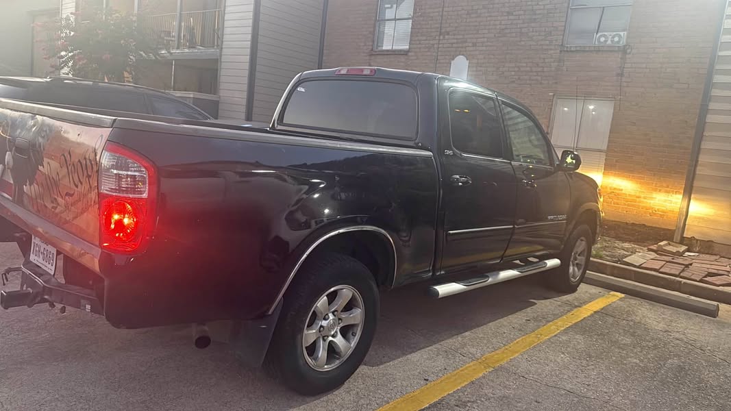 2006 Toyota Tundra - Pickup 2D 8 ft