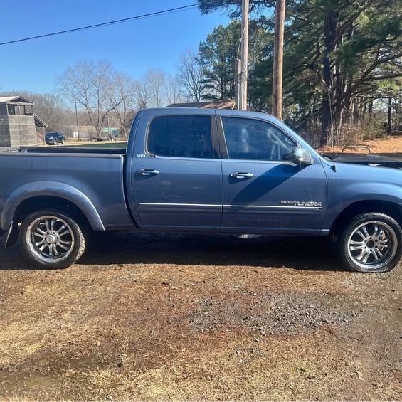 2005 Toyota Tundra Double Cab - SR5 Pickup 4D 6 1\/2 ft