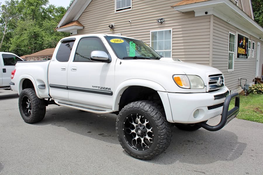 2004 Toyota Tundra