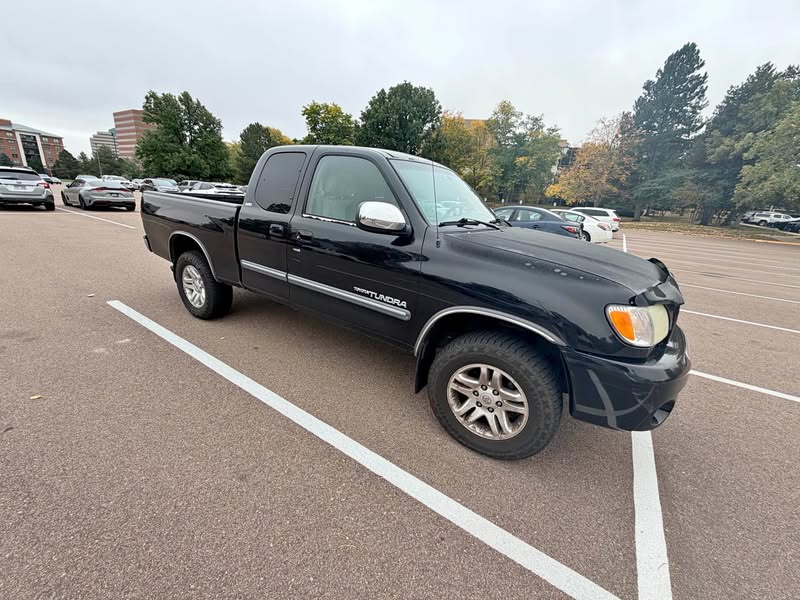 2004 Toyota Tundra Access Cab - SR5