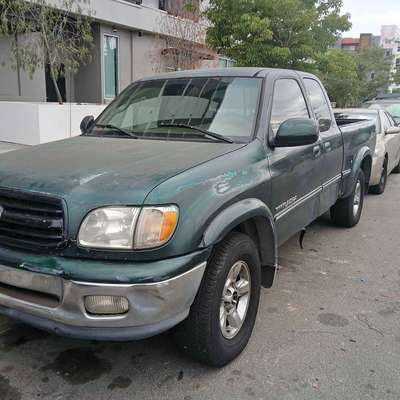 2000 Toyota Tundra - Limited Pickup 4D 5 1\/2 ft