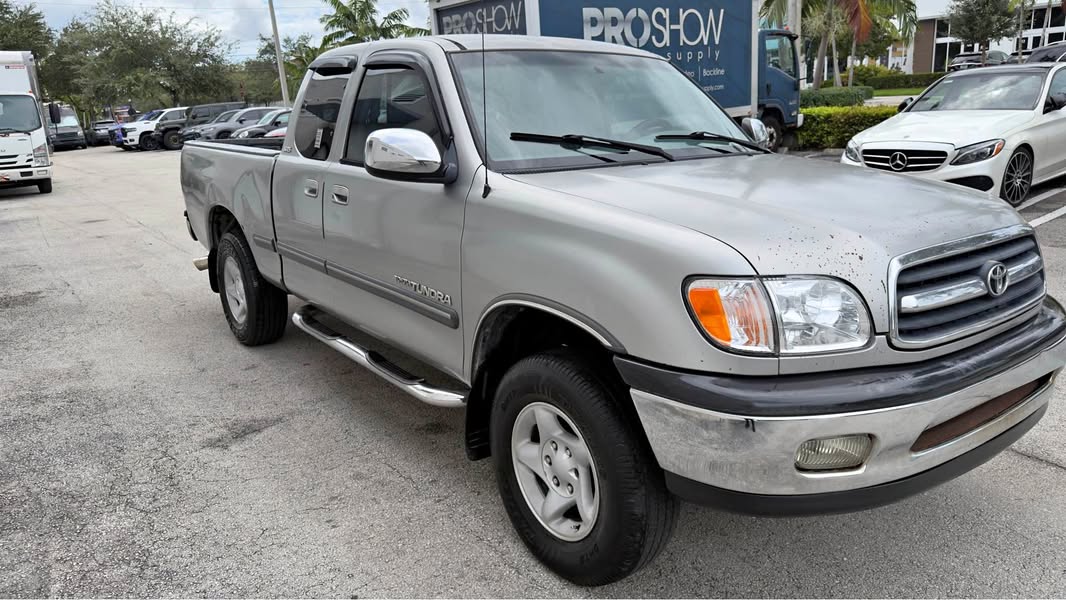 2002 Toyota Tundra CrewMax - SR5 Pickup 4D 5 1\/2 ft