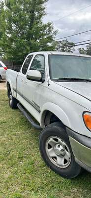 2000 Toyota Tundra - Pickup 2D 6 1\/2 ft