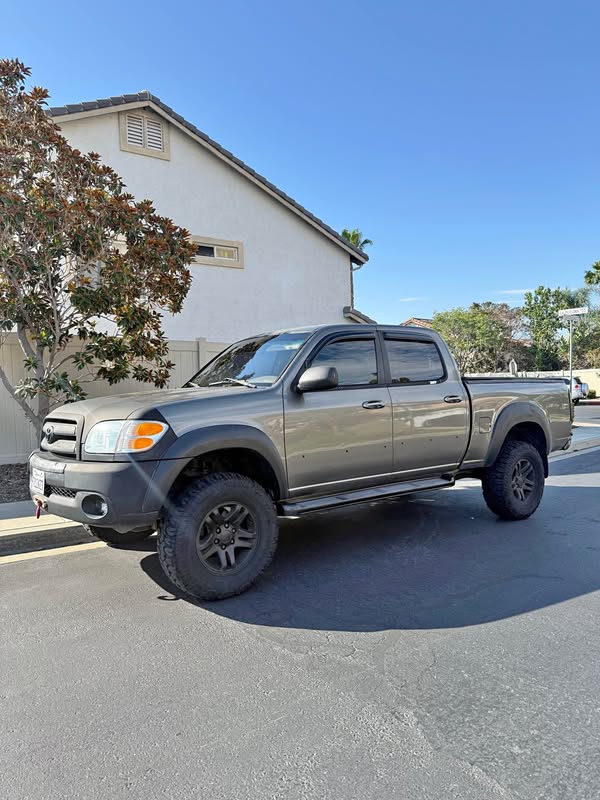 2004 Toyota Tundra Double Cab - SR5