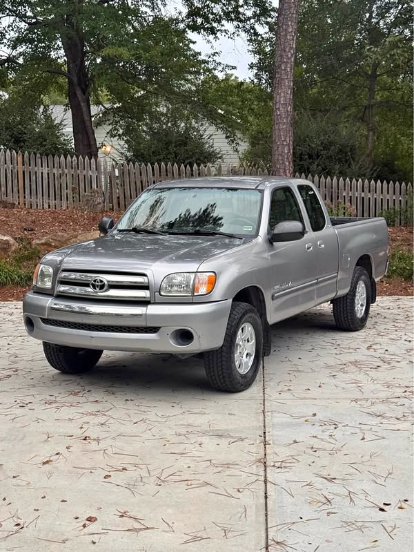 2003 Toyota Tundra Access Cab - 5 speed manual V6