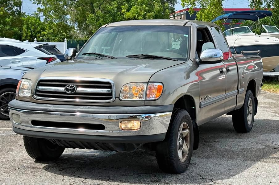 2002 Toyota Tundra - SR5 Pickup 4D 5 1\/2 ft