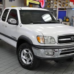 2002 Toyota Tundra SR5 V8 4dr Access Cab  SB
