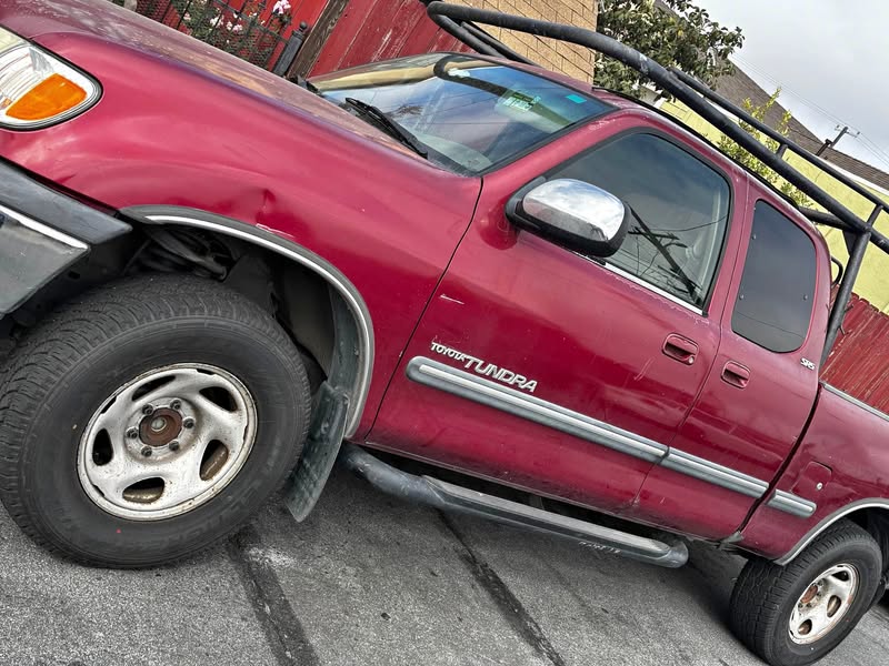 2002 Toyota Tundra - Pickup 4D 6 1\/2 ft
