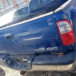 Only parts 2005 toyota tundra 4.7 8 Cylinders AWD