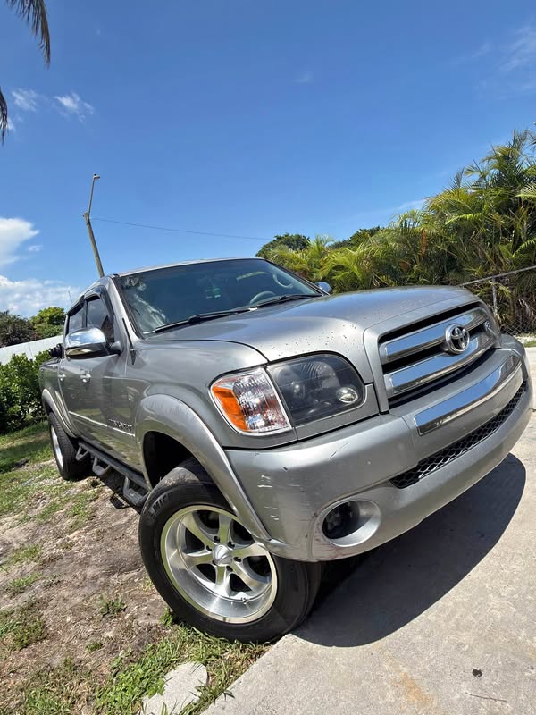 2006 Toyota Tundra Double Cab - Limited Pickup 4D 6 1\/2 ft