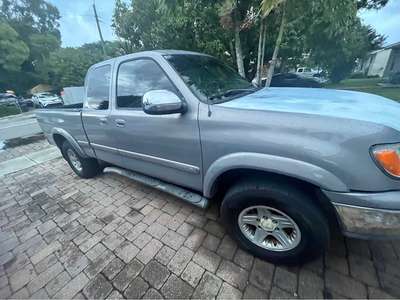 2000 Toyota Tundra - Pickup 2D 6 1\/2 ft