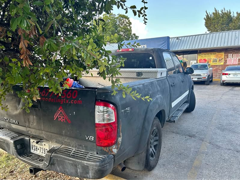 2005 Toyota Tundra - SR5 Long Bed