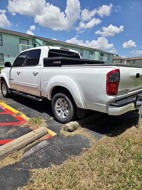 2006 Toyota Tundra Double Cab - Limited pickup 4D 6 1\/2 ft