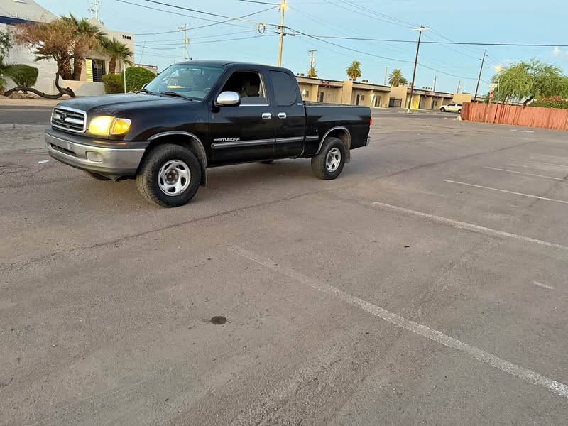 2002 Toyota Tundra - SR5 Pickup 2D 8 ft
