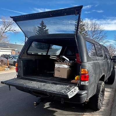 2000 Toyota Tundra - SR5 Pickup 4D 8 ft