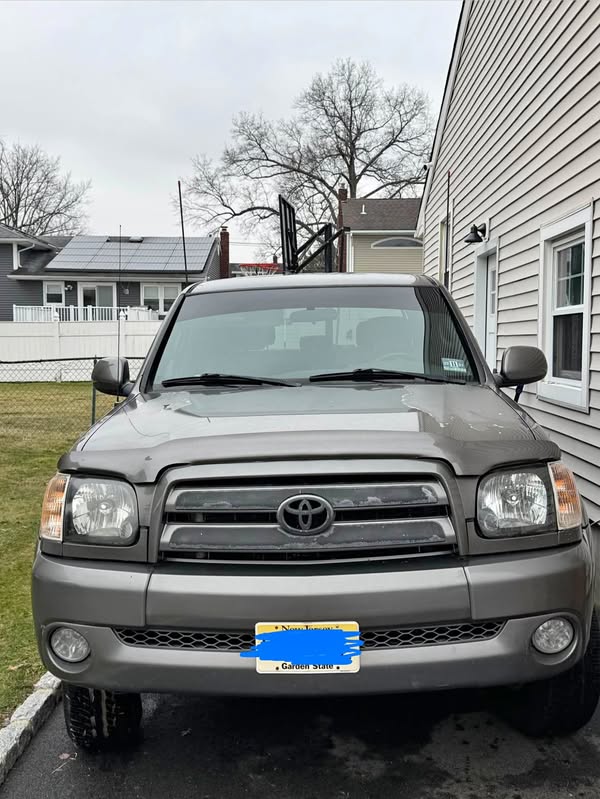 2004 Toyota Tundra - SR5