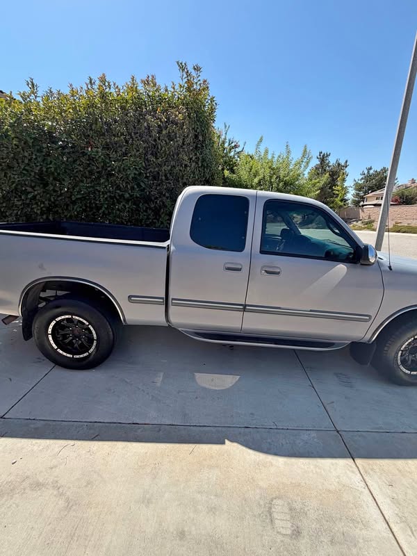 2000 Toyota Tundra V8