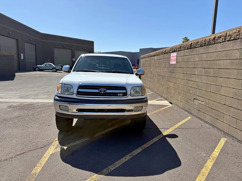 2000 Toyota Tundra - SR5 Pickup 4D 6 1\/2 ft