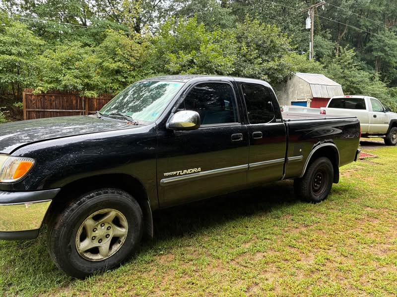 2002 Toyota Tundra - Pickup 4D 6 1\/2 ft