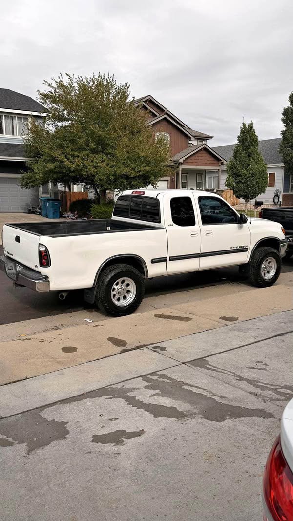 2000 Toyota Tundra - SR Pickup 4D 6 1\/2 ft