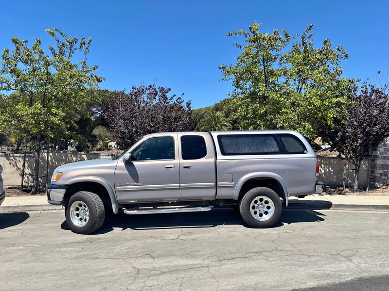 2000 Toyota Tundra - Limited Pickup 4D 6 1\/2 ft