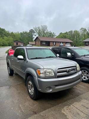 2006 Toyota Tundra Double Cab - SR5 4.7l v8