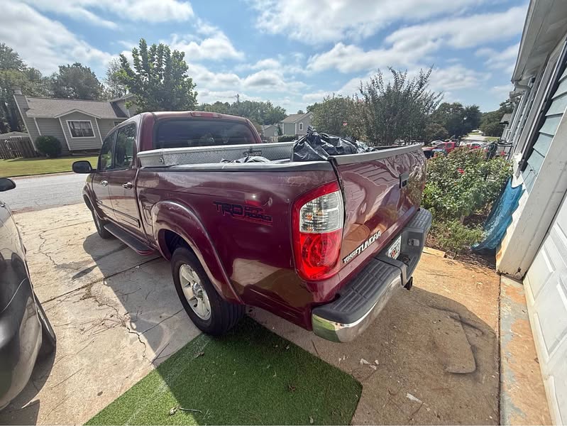 2005 Toyota Tundra - Pickup 4D 8 ft