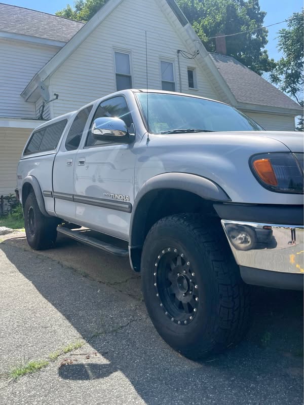 2000 Toyota Tundra - Long Bed