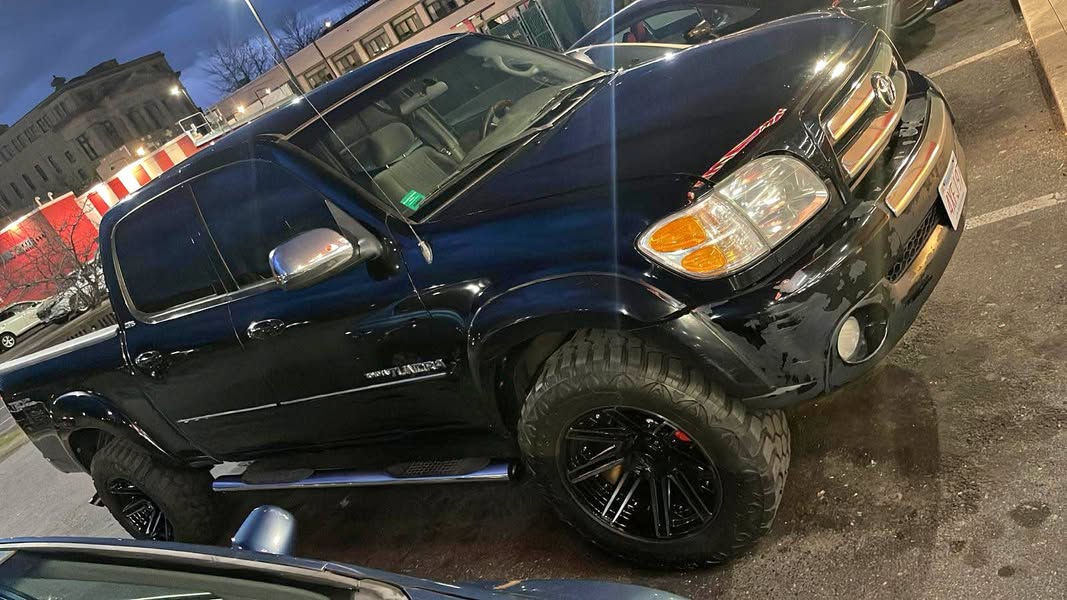 2004 Toyota Tundra CrewMax - SR5 Pickup 4D 6 1\/2 ft