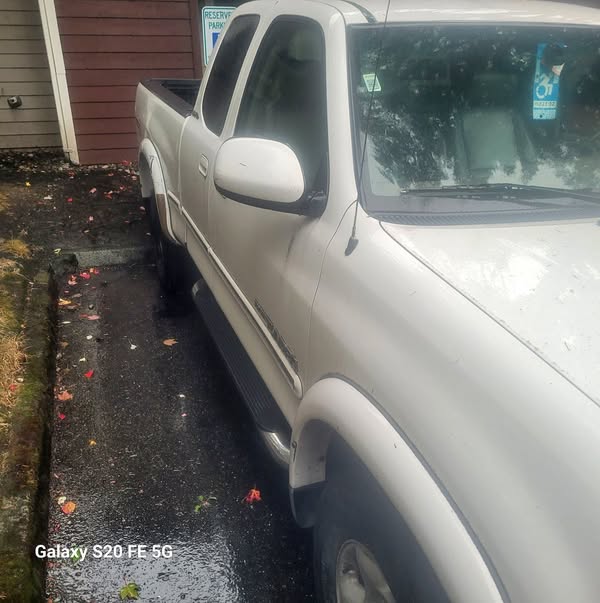 2002 Toyota Tundra - SR5 Pickup 4D 6 1\/2 ft