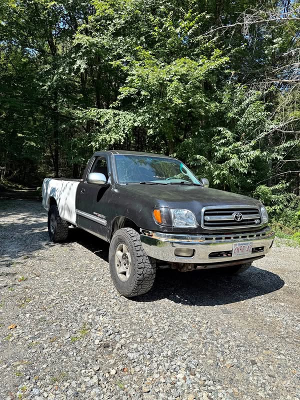 2000 Toyota Tundra Regular Cab - SR5