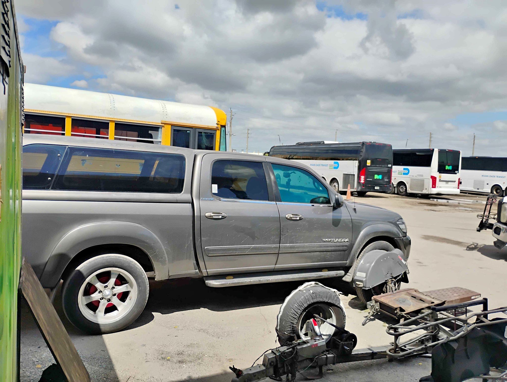 2005 Toyota Tundra - Pickup 4D 5 1\/2 ft