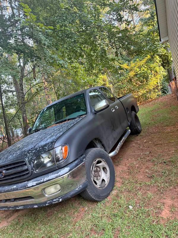 2001 Toyota Tundra - Pickup 4D 8 ft